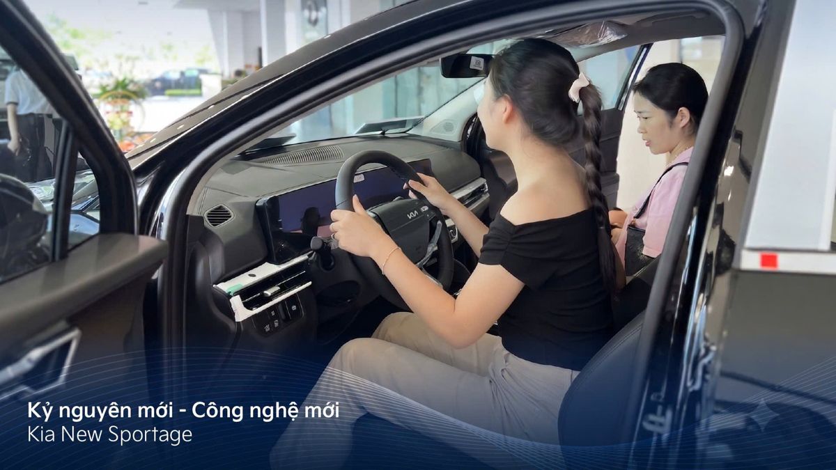Trải nghiệm lái thử các dòng xe mới